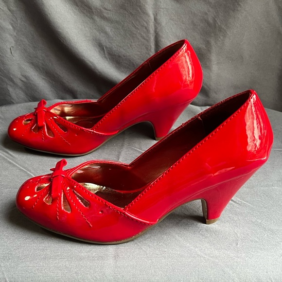 sz 6 Stylnxe / ModCloth red patent retro heels - Picture 3 of 6